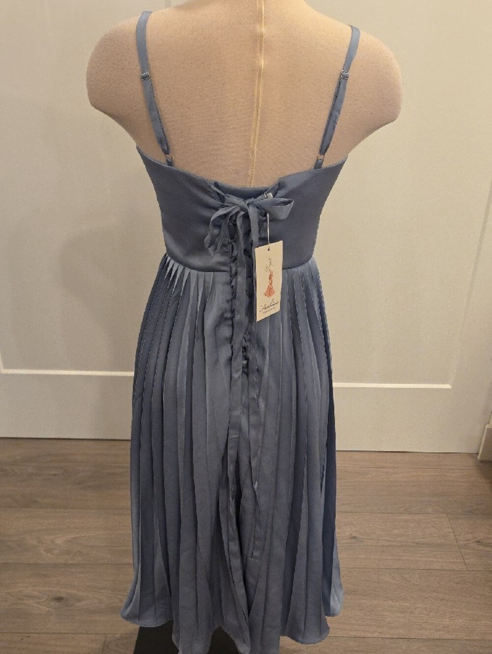 Azazie brand Dusty Blue Pleated Midi Dress with pleated bottom size 4 NWTS - Picture 5 of 9